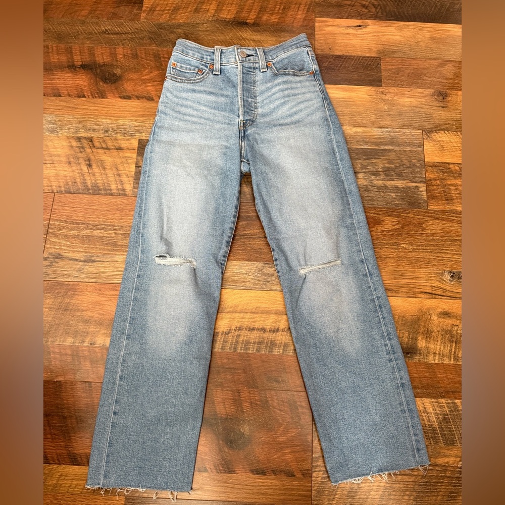 Levi's Ribcage Straight Ankle Jeans 24x27